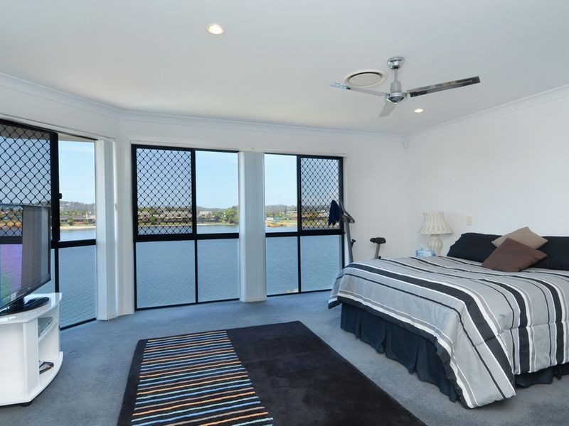 74 Honeyeater Drive, Burleigh Waters QLD 4220