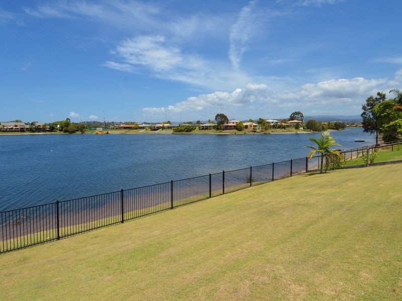 74 Honeyeater Drive, Burleigh Waters QLD 4220