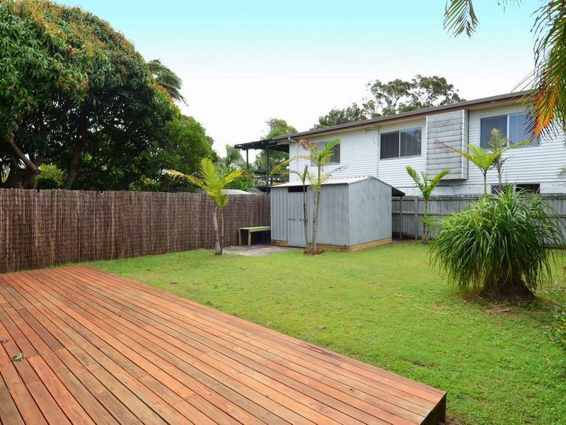 29 Dawn Parade, Miami QLD 4220