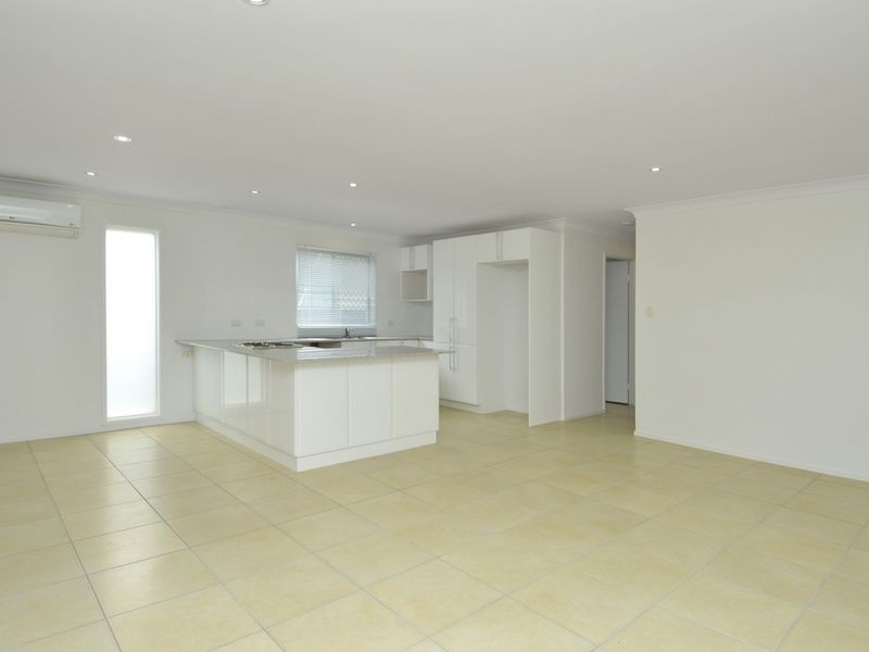 29 Dawn Parade, Miami QLD 4220