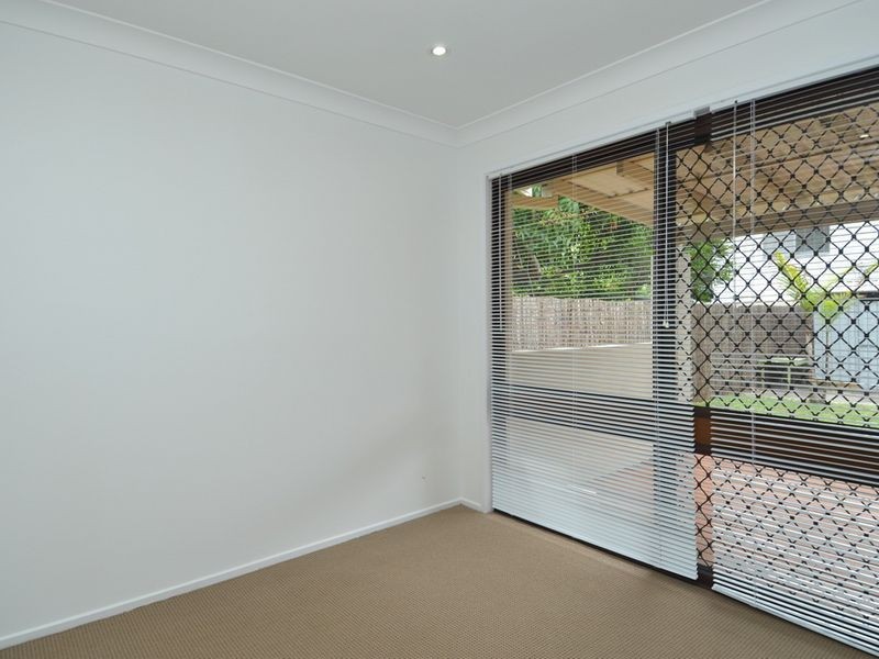 29 Dawn Parade, Miami QLD 4220