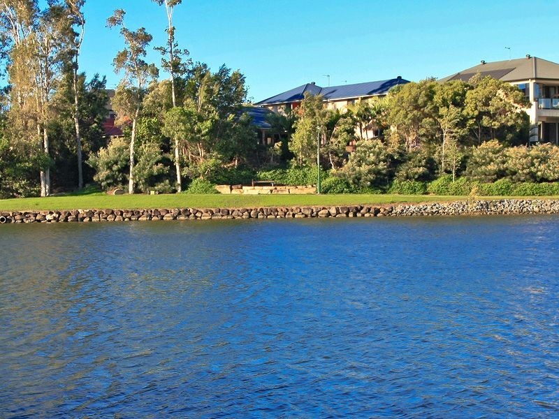 12 Acklin Court, Varsity Lakes QLD 4227