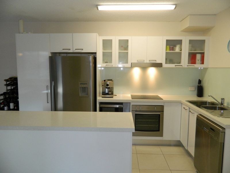 5/1976 Gold Coast Highway, Miami QLD 4220