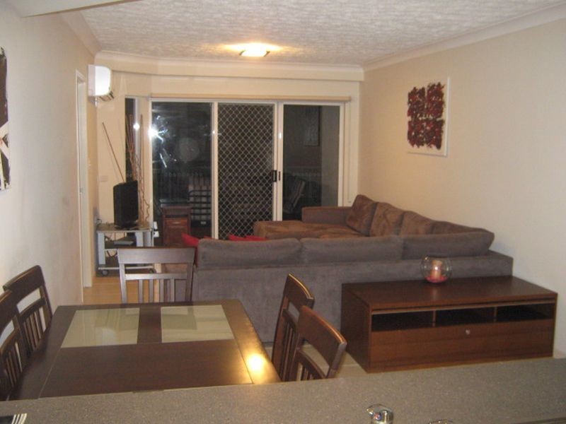 104/7 Redondo Ave, Miami QLD 4220