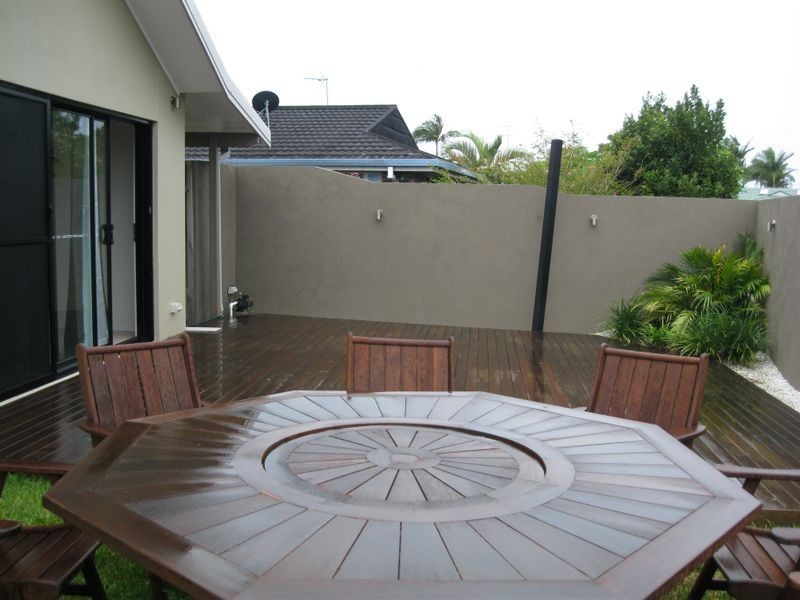 1/4 Pheasant Court, Miami QLD 4220