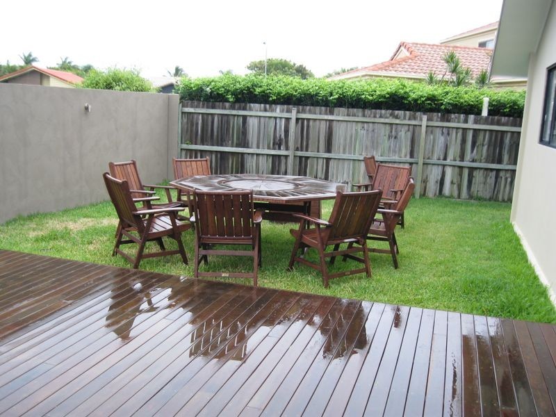 1/4 Pheasant Court, Miami QLD 4220