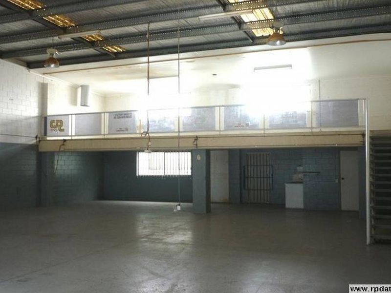 2/16 Hutchinson Street, Burleigh Heads QLD 4220