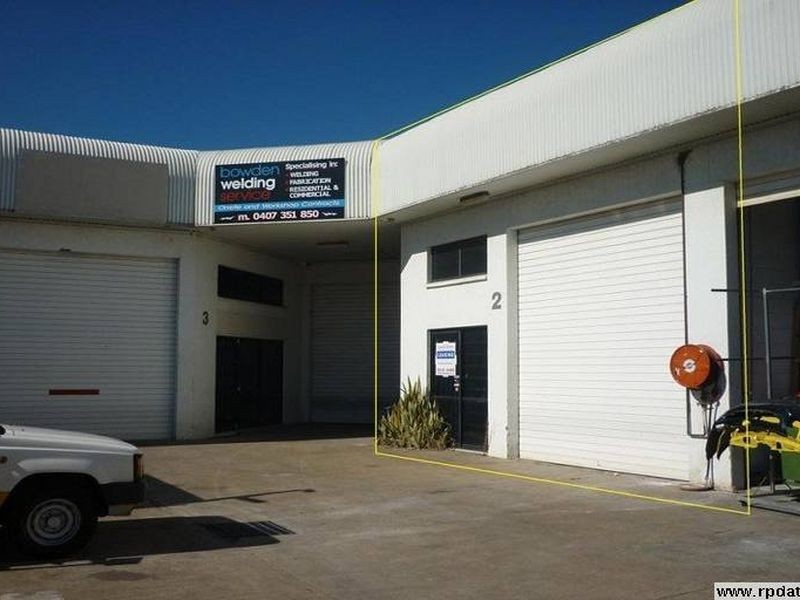 2/16 Hutchinson Street, Burleigh Heads QLD 4220