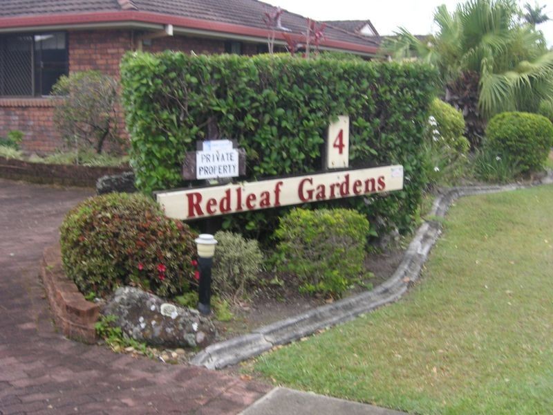 2/4 Redleaf Court, Burleigh Waters QLD 4220