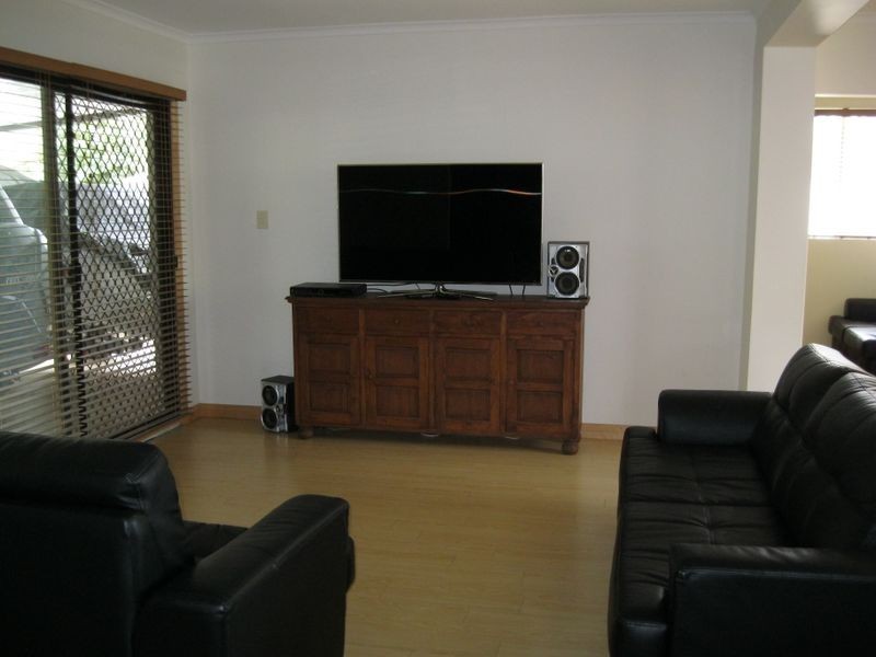 64 Bardon Ave, Miami QLD 4220