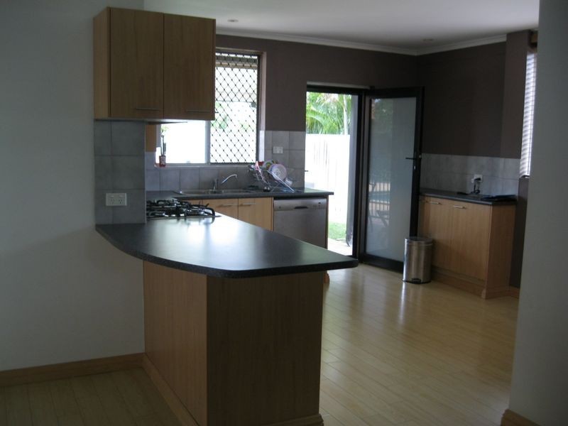 64 Bardon Ave, Miami QLD 4220