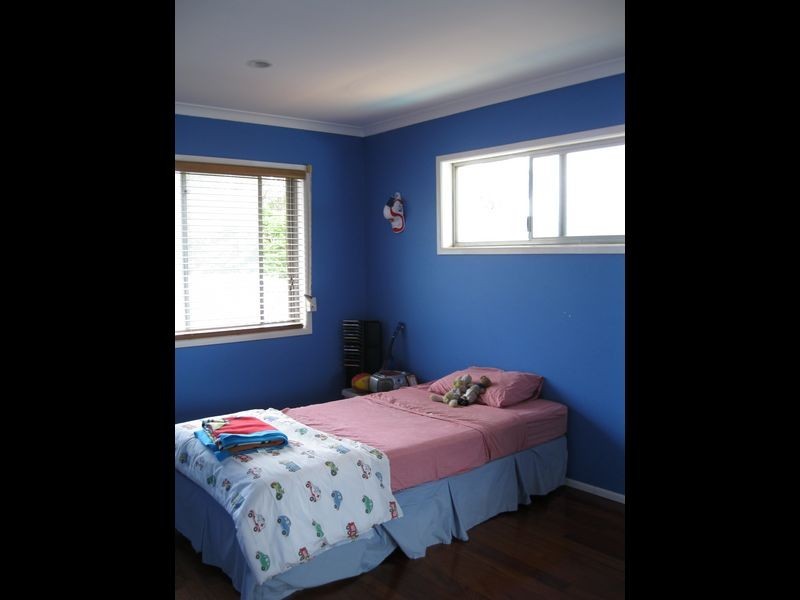 64 Bardon Ave, Miami QLD 4220