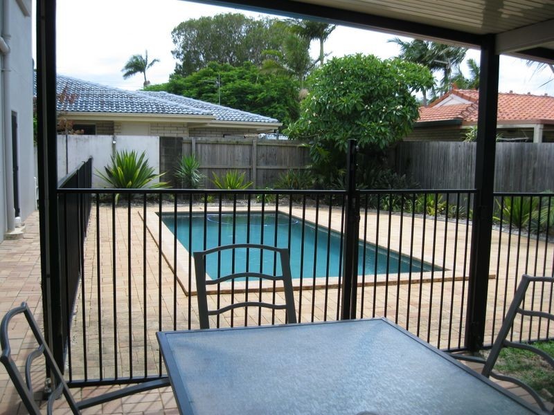 64 Bardon Ave, Miami QLD 4220