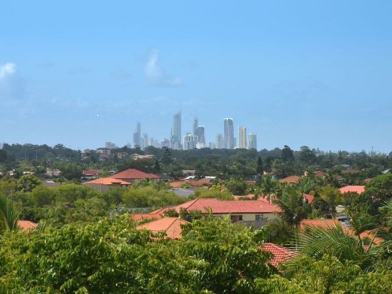 41 Sea Eagle Drive, Burleigh Waters QLD 4220