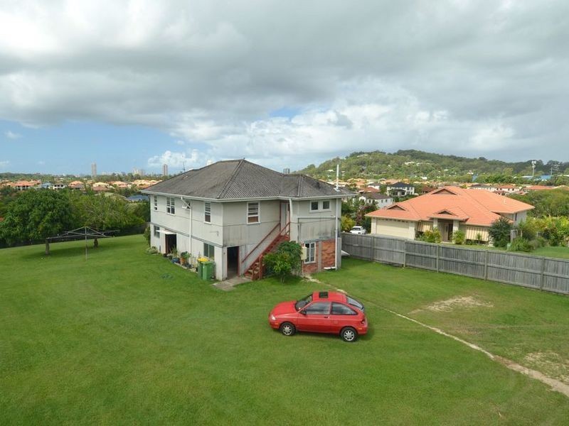 41 Sea Eagle Drive, Burleigh Waters QLD 4220