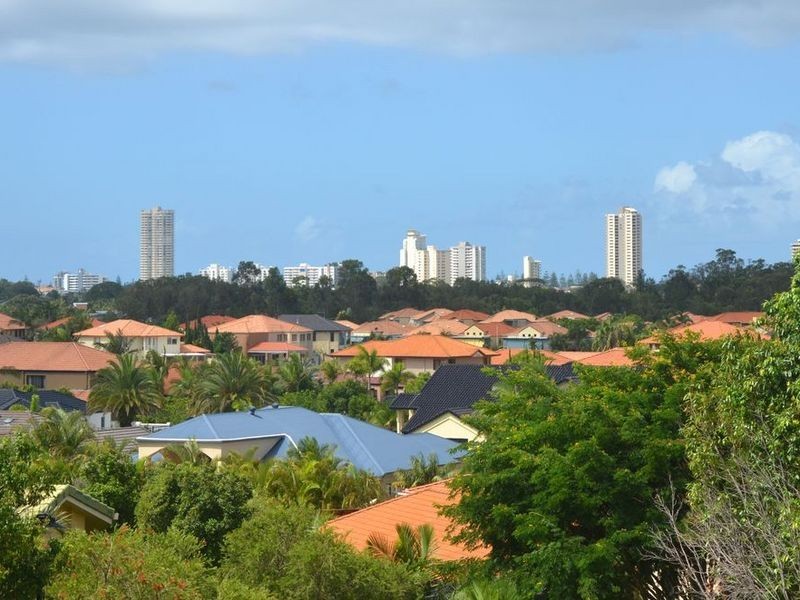 41 Sea Eagle Drive, Burleigh Waters QLD 4220