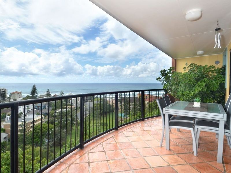 A38/1 Great Hall Drive, Miami QLD 4220