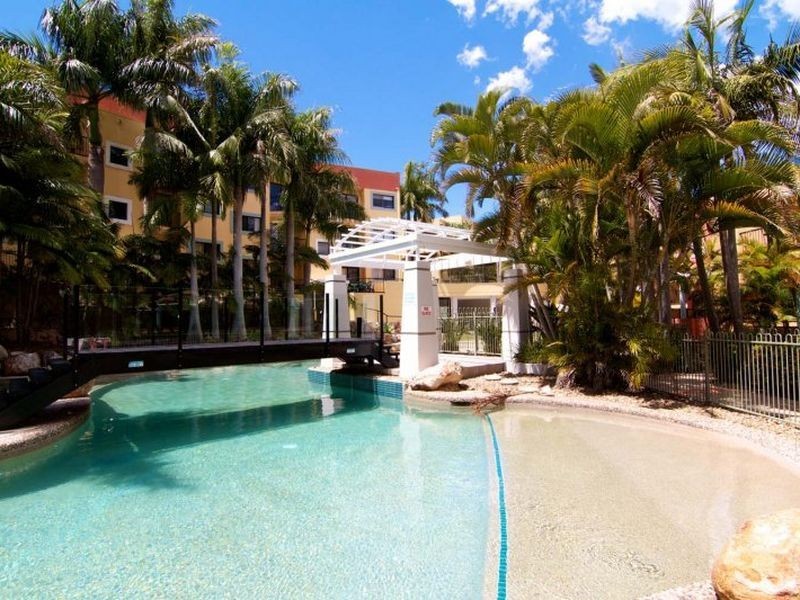 A38/1 Great Hall Drive, Miami QLD 4220