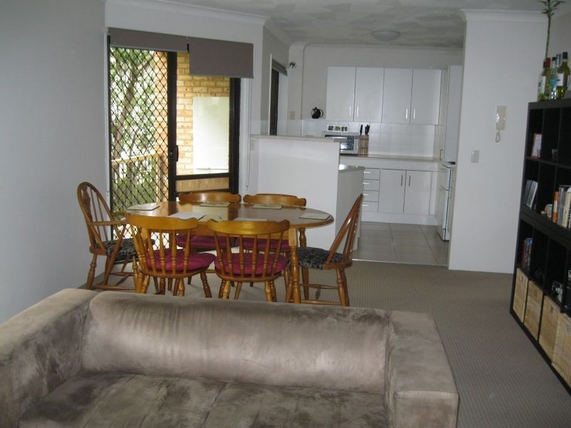 3/10 Mountain View Avenue, Miami QLD 4220