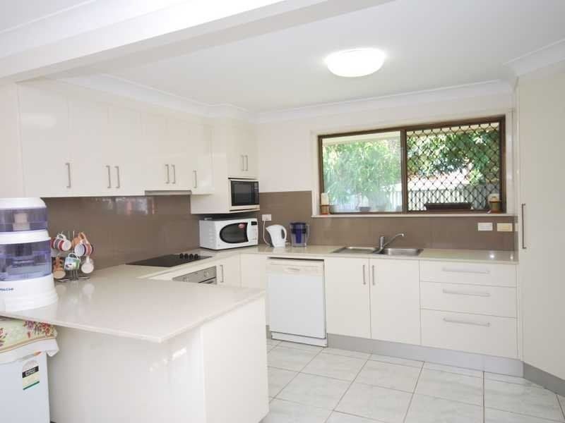 14 Lorikeet Lane, Burleigh Waters QLD 4220