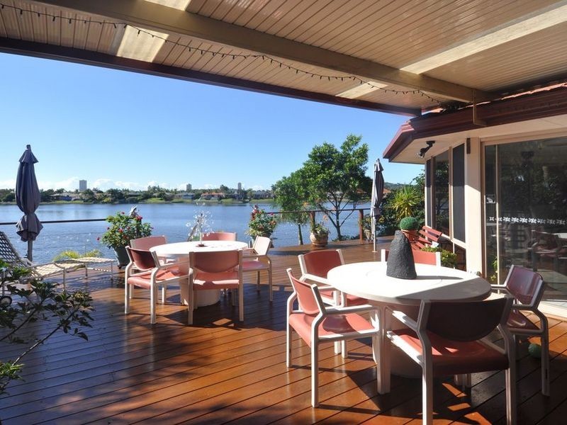 55 Cassowary Drive, Burleigh Waters QLD 4220