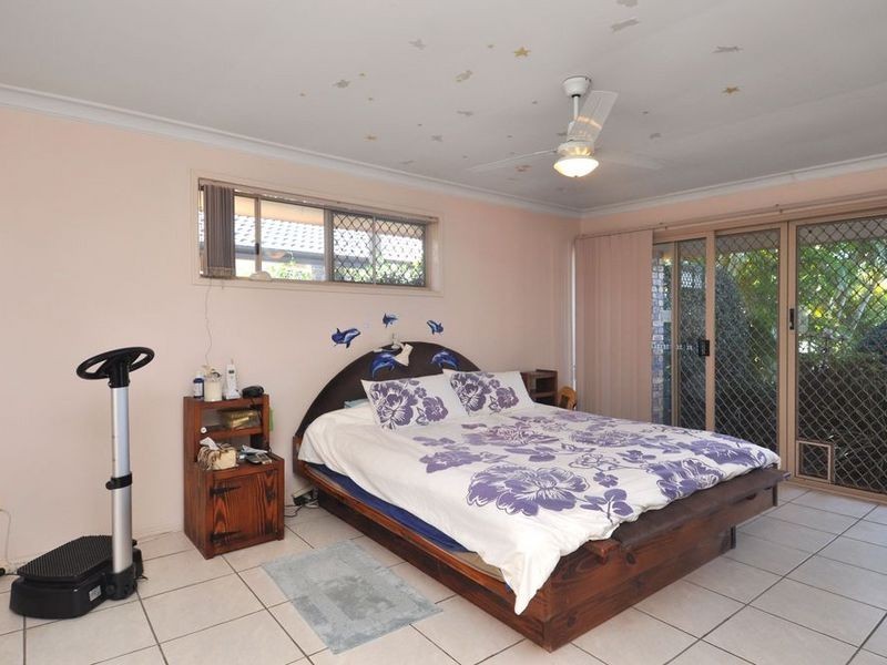 55 Cassowary Drive, Burleigh Waters QLD 4220