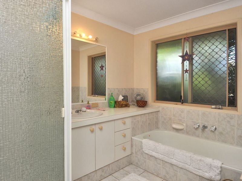 55 Cassowary Drive, Burleigh Waters QLD 4220