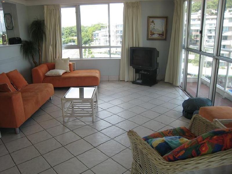 6f/52-54 Goodwin Terrace, Burleigh Heads QLD 4220