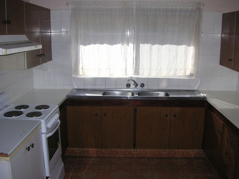 104 Sunshine Boulevard, Mermaid Waters QLD 4218