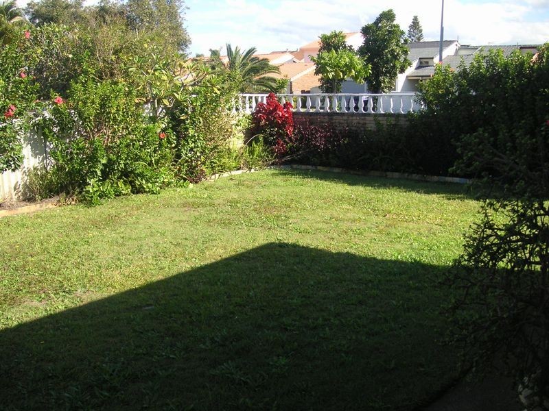 104 Sunshine Boulevard, Mermaid Waters QLD 4218