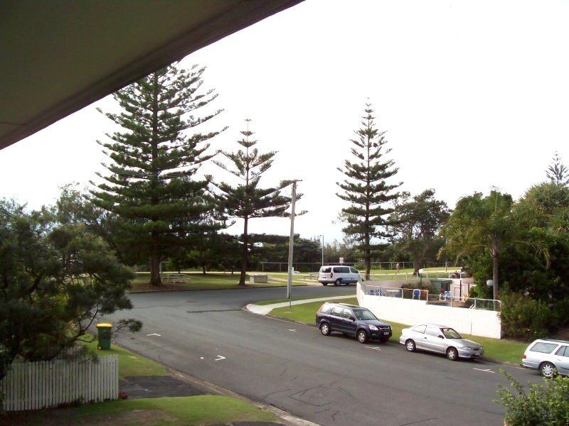 6/142 Pacific Parade, Bilinga QLD 4225