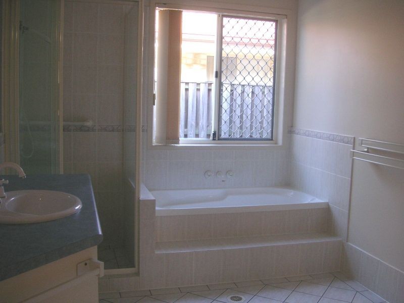 4/22 Randwick Court, Varsity Lakes QLD 4227