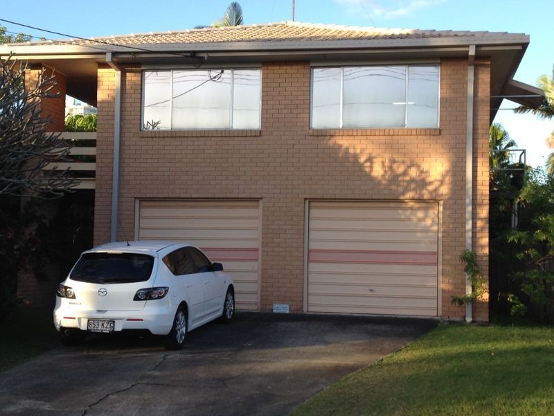 22 Warrina Cres, Burleigh Waters QLD 4220