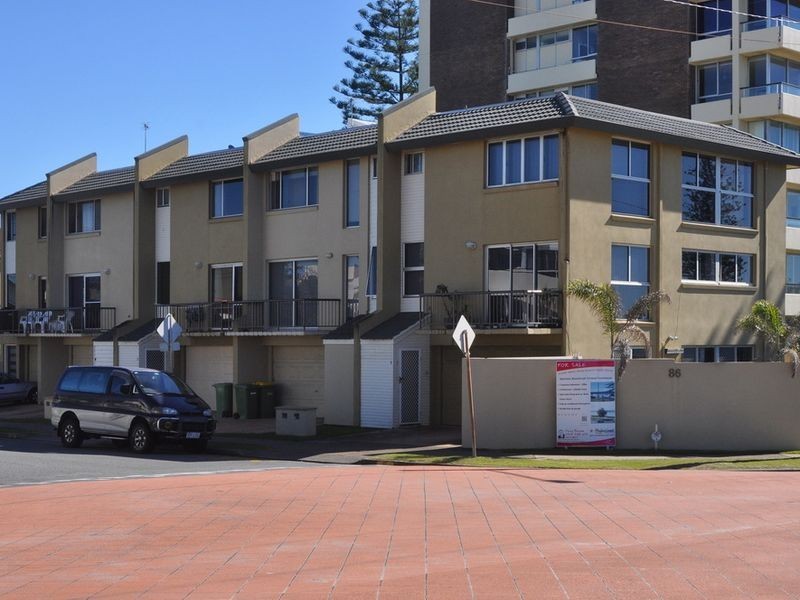 3/86 Marine Parade, Miami QLD 4220