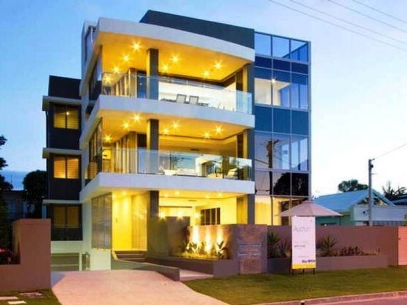 1/8 Murlong Cr, Palm Beach QLD 4221