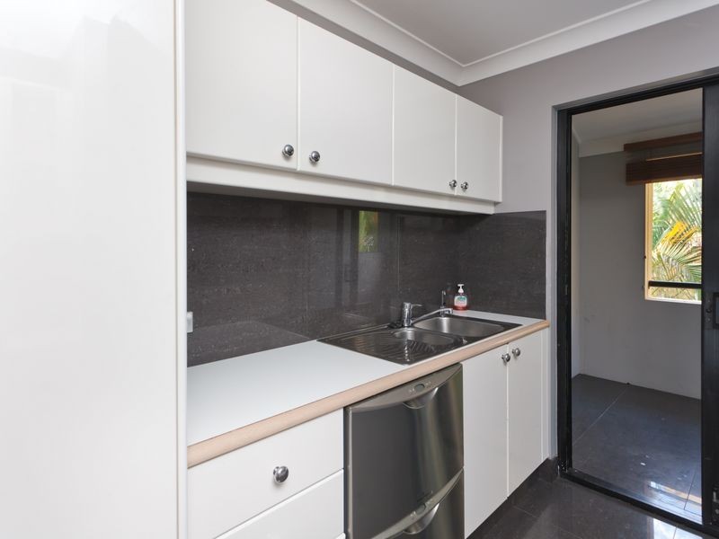 E38/1 Great Hall Drive, Miami QLD 4220