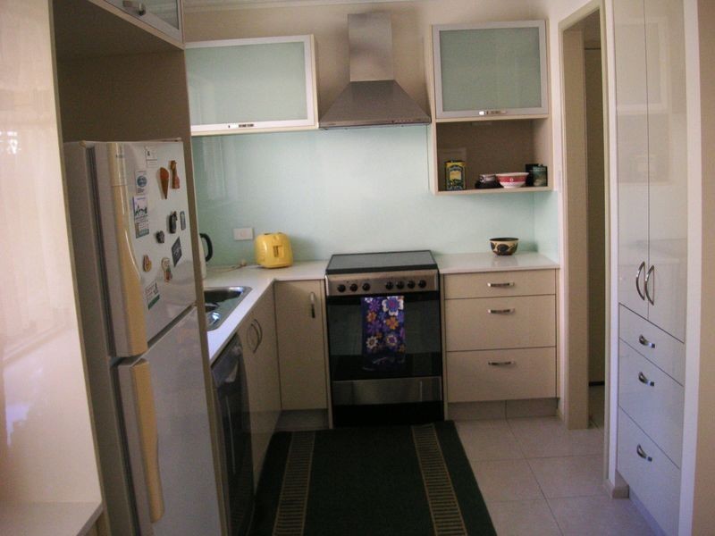 4 Aruma Ave, Burleigh Waters QLD 4220