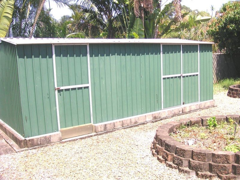 18 Karabella Crt, Mermaid Waters QLD 4218