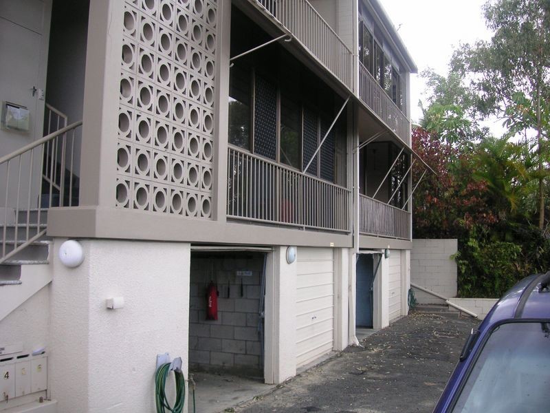18 Brake St, Burleigh Heads QLD 4220