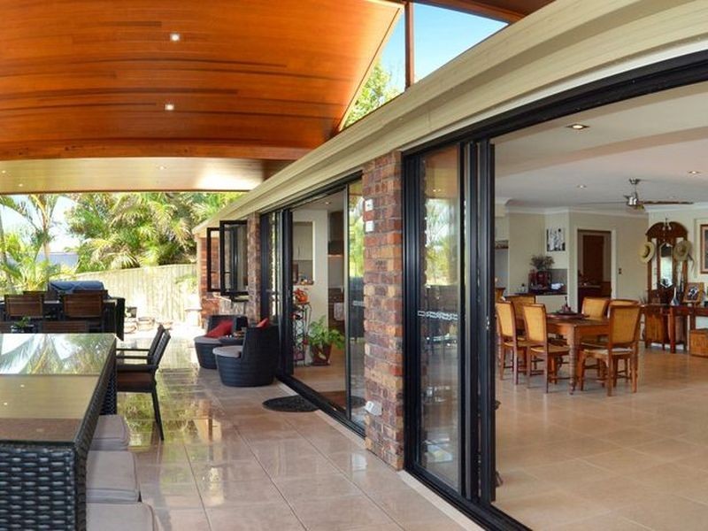 82 Honeyeater Dr, Burleigh Waters QLD 4220