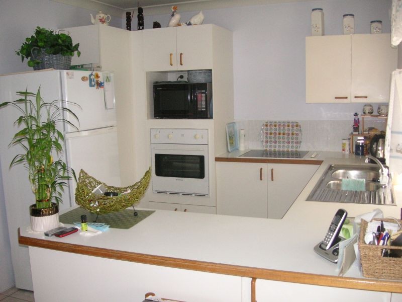 1/5 Felicia Court, Burleigh Waters QLD 4220