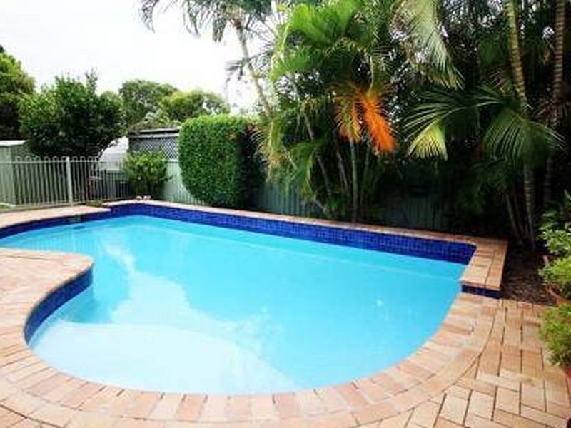 19 Egret Ave, Burleigh Waters QLD 4220