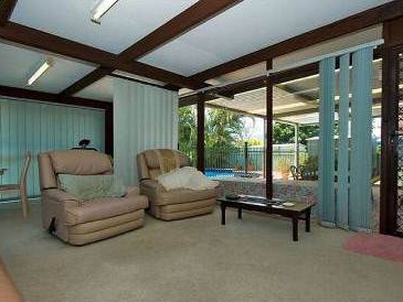 19 Egret Ave, Burleigh Waters QLD 4220