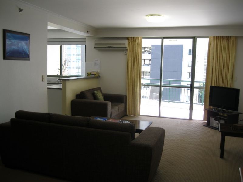 42/29 Woodroff Avenue, Main Beach QLD 4217