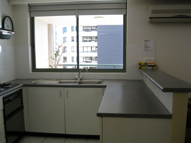 42/29 Woodroff Avenue, Main Beach QLD 4217