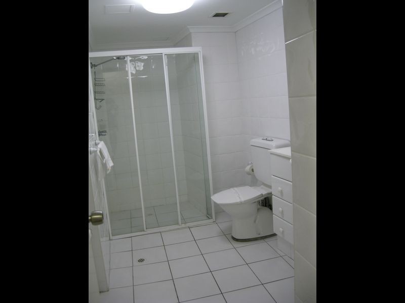 42/29 Woodroff Avenue, Main Beach QLD 4217