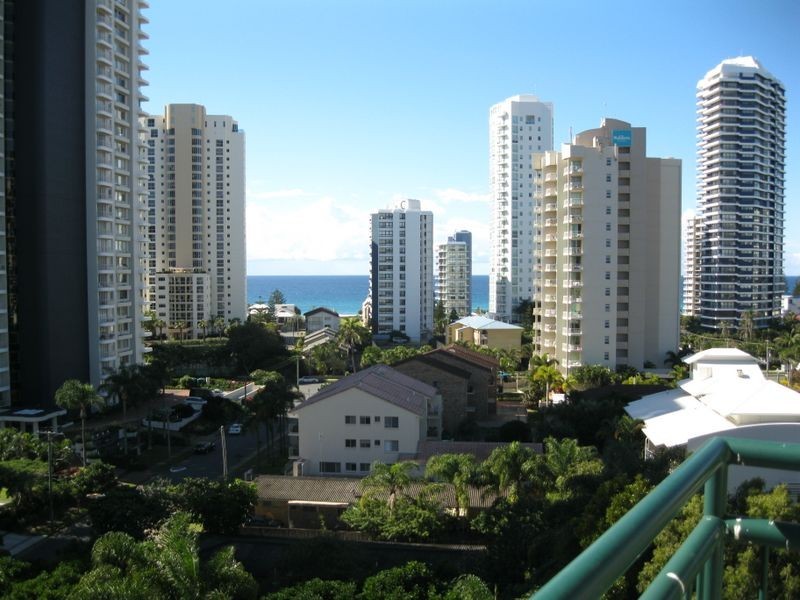 42/29 Woodroff Avenue, Main Beach QLD 4217