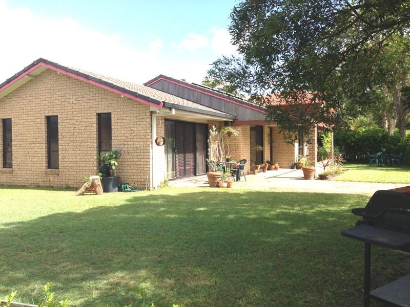 16 Frangipani St, Miami QLD 4220