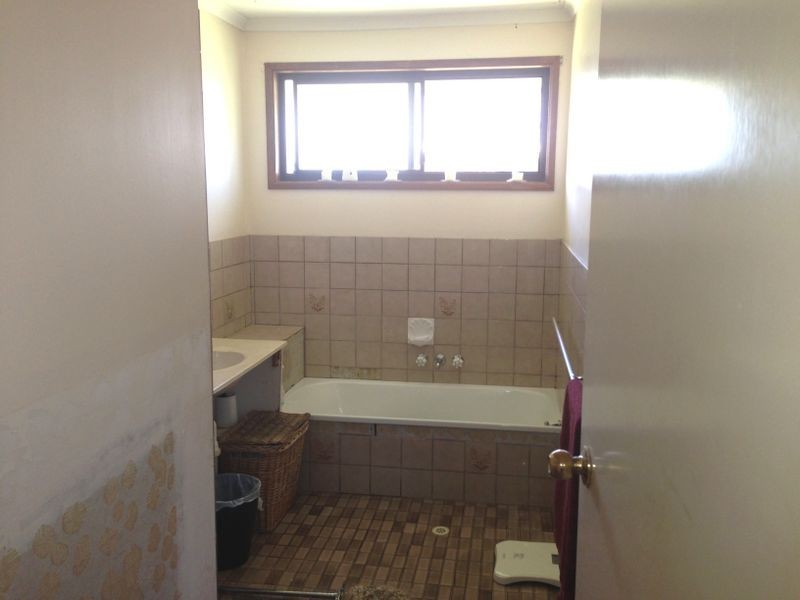 16 Frangipani St, Miami QLD 4220