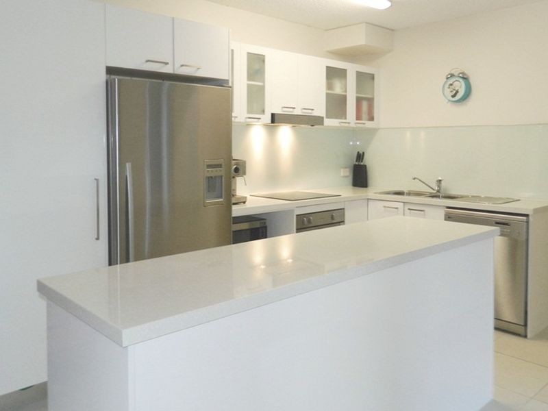 5/1976 Gold Coast Highway, Miami QLD 4220